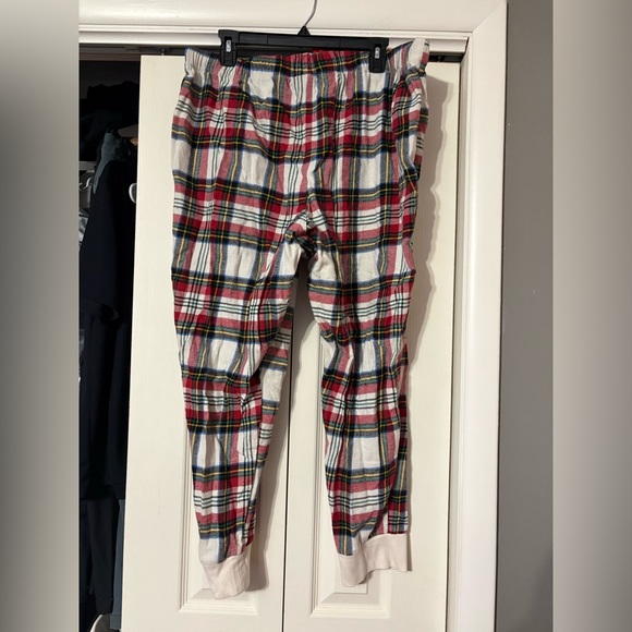 Old navy plaid pajama jogger pants - Picture 2 of 3